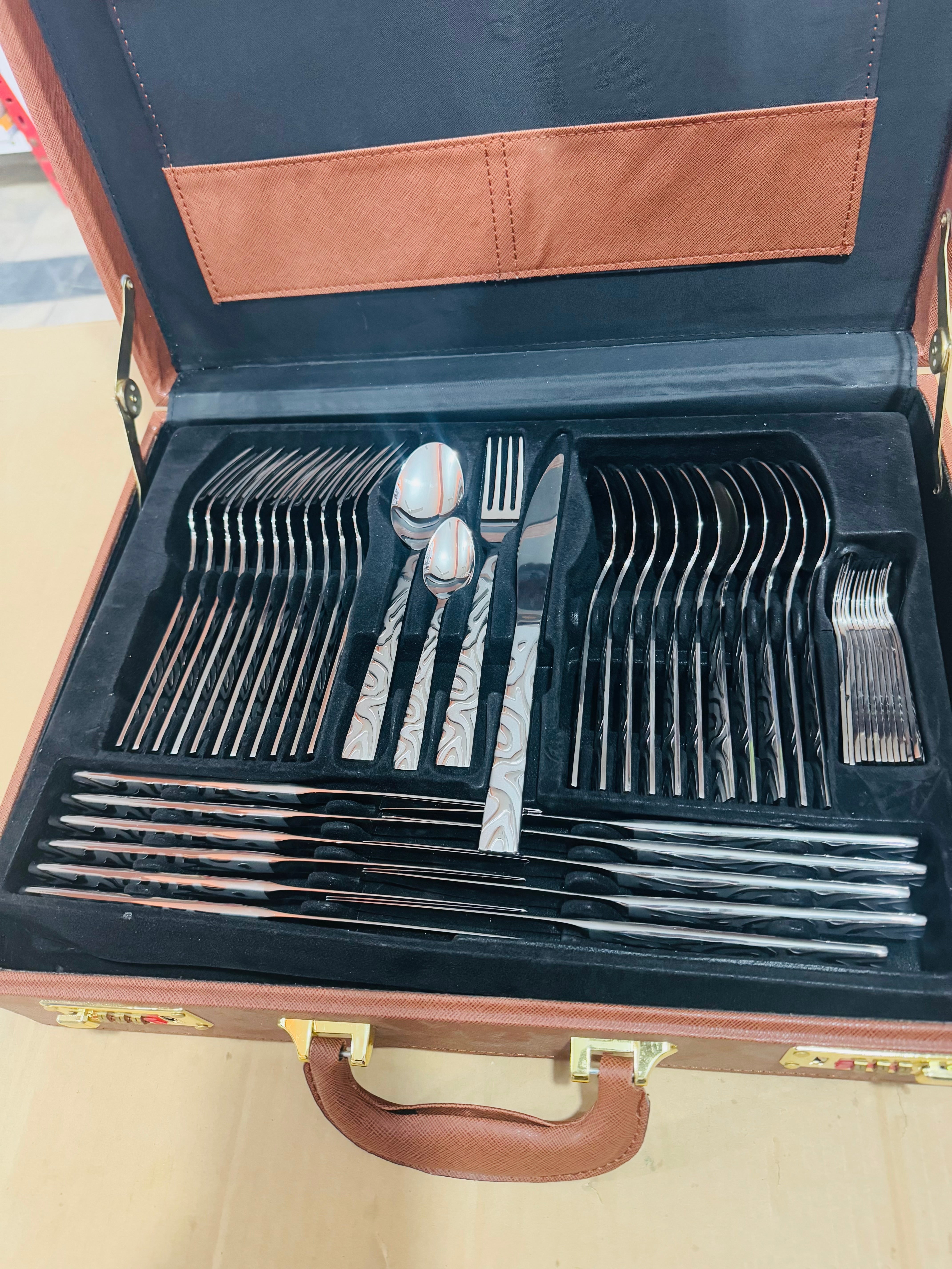 Turkey Lot Karaca 91pcs Cutlery Set