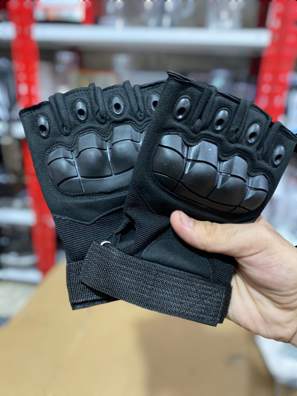 Imported Hand Gloves