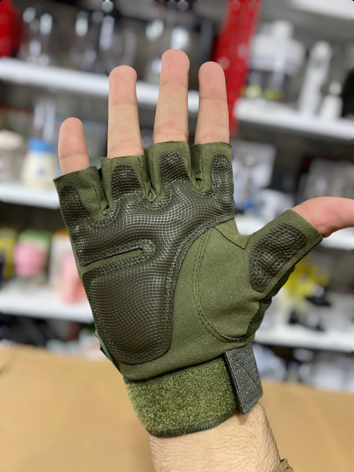 Imported Hand Gloves