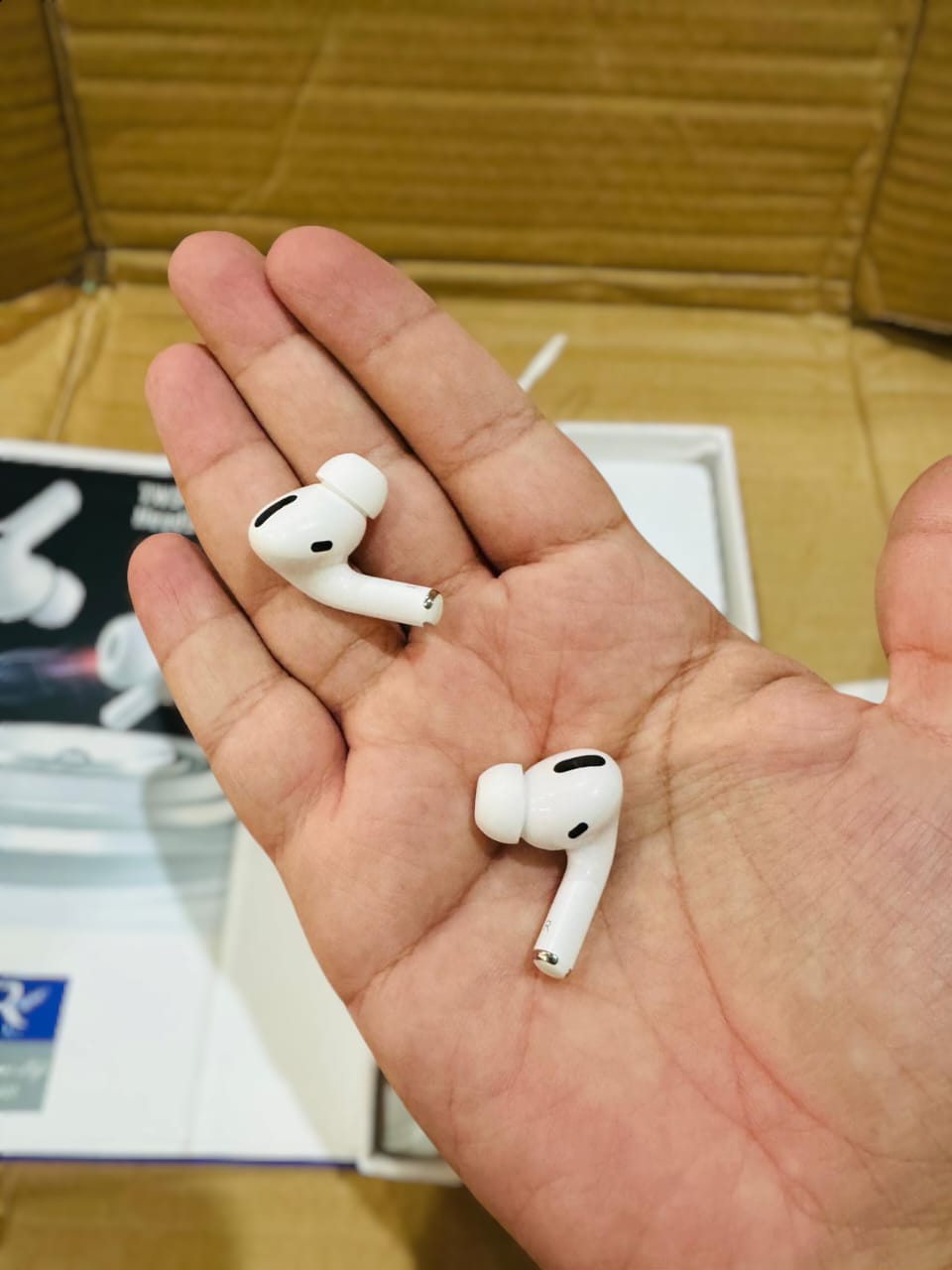 RoyalX Airpods RBT-200