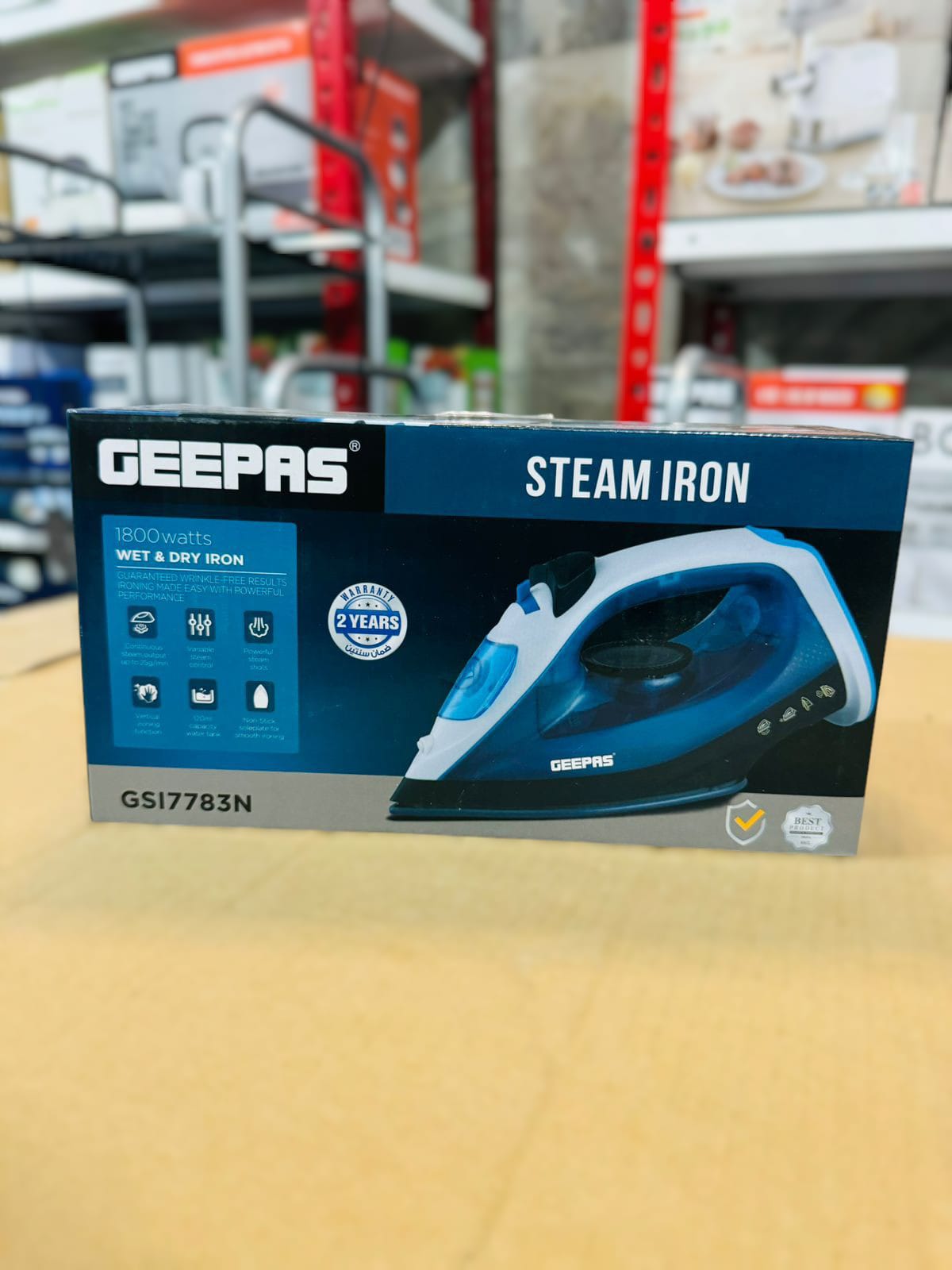 GEEPAS 1800W Steam Iron-7783